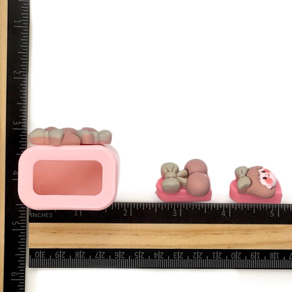 🎁 Pink Shell Cherry Girl iPhone Charger & Data Cable Protective Case 4-Pc Set - Picture 4 of 7